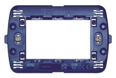 LEGR BTicino Tragring 3 Module    LN4703 